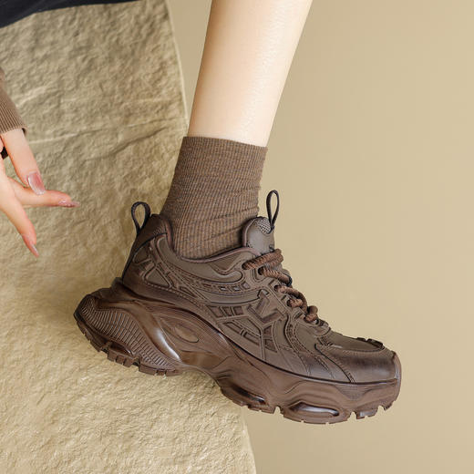 品质好货 | Safiya/索菲娅2023秋冬厚底运动机能废土风机车运动老爹鞋  SF33112766 商品图3