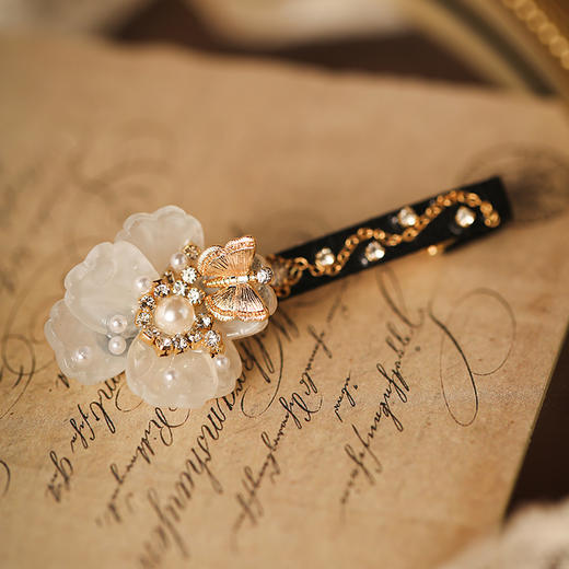 Manreya玛芮雅“山茶甜心”水晶发夹 商品图8