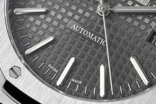 这是文章！三大钢王大家应该都比较熟悉, PP的鹦鵡螺,然后皇家橡树的15400 商品图7