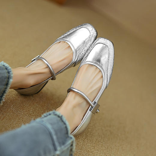 春季新款，真皮拼色浅口低跟单鞋HB-1021 商品图5