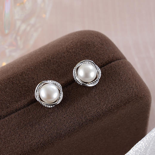 子佩集S925银珍珠耳钉【EM2710-XF】2401 商品图0