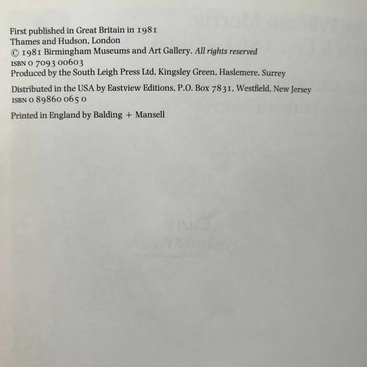 威廉·莫里斯与莫里斯公司纺织品图集，1861-1940 88幅插图（24幅彩色） 平装18开 商品图4