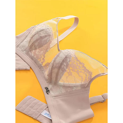 【第二件立减5元】新品斩男款！兔耳朵的设计增添法系性感，让你更加迷人动人。透气透风，舒适不紧绷。内杯薄款设计，大胸也显小。无钢圈文胸，机洗不变形！ 商品图2