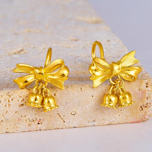 【限时7.5折】【定价黄金】足金999 (足金999字印)5G黄金左右对称蝴蝶结铃兰花耳钉耳吊(5GES00083)（预售产品下单后不退款不退货不换货不补差价） 商品图0