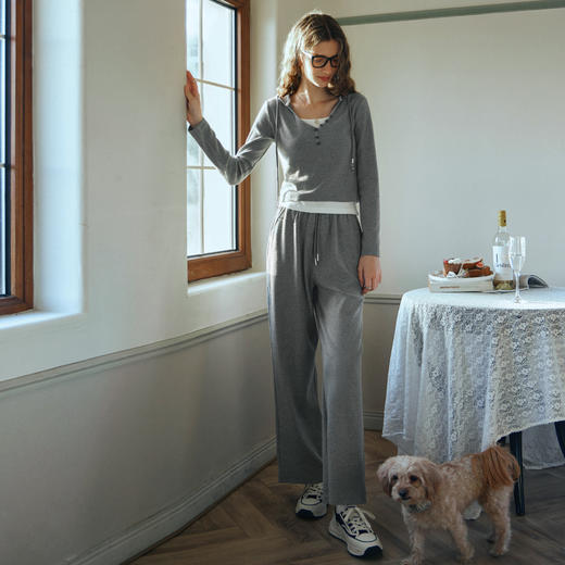 OLrain欧芮儿浅灰色时尚套装女早春2024年新款宽松休闲连帽三件套 商品图1