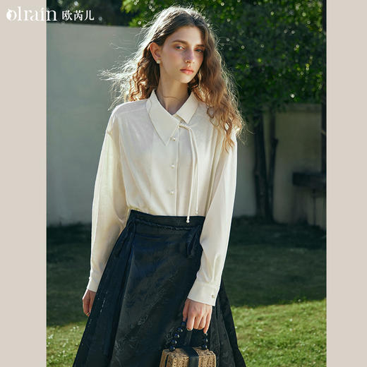 OLrain欧芮儿新中式杏色衬衫女早春2024年新款设计感提花高级上衣 商品图0