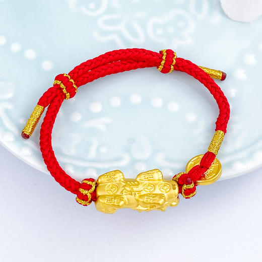 【限时克减150元】足金 3D硬金铜钱貔貅红绳调节成品手串(AA3DSC00301)（预售产品下单后不退款不退货不换货不补差价）（预售产品下单后不退款不退货不换货不补差价） 商品图1