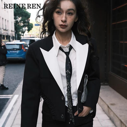 撞⾊环保蛋⽩⽪驳领箱型⾦属转扣外套 商品图1