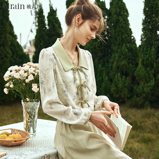 OLrain欧芮儿新中式碎花套装女早春2024新款国风改良盘扣两件套 商品图1