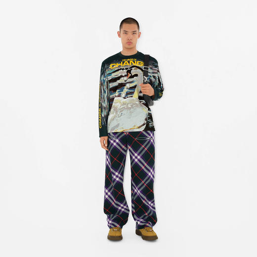 【一】BURBERRY 巴宝莉 男士马术骑士徽标（EKD）压花 Shield 单肩包 黑色 8078402 A1189 商品图3