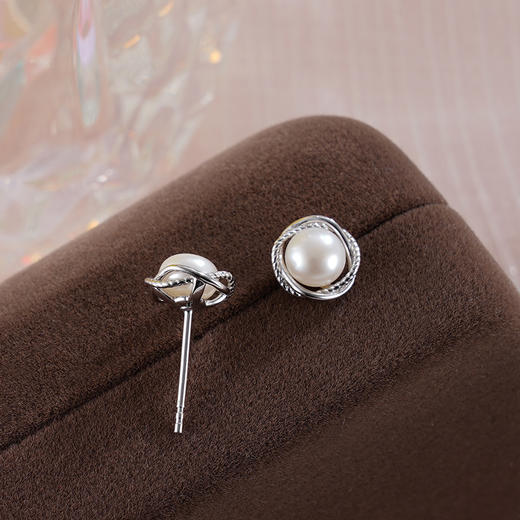 子佩集S925银珍珠耳钉【EM2710-XF】2401 商品图1