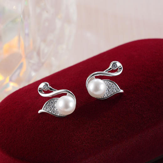 子佩集S925银珍珠耳钉【EM2205-XF】2401 商品图0