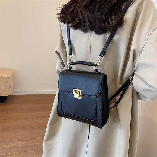 【浪漫独特，休闲小书包】法式复古软皮双肩包女，随心搭配，流行气质。简约通勤手提包女士休闲小书包，时尚百搭，尽显个性魅力！ 商品图2