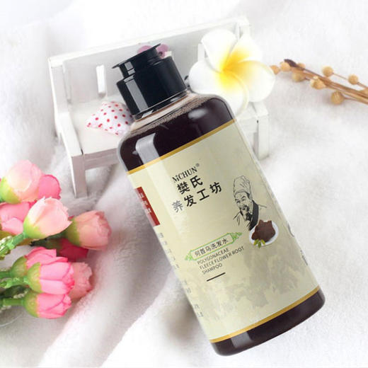 何首乌洗发水黑发养发液强健发根防脱育发 头发健康成长 商品图4