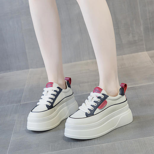 新款真皮内增高厚底休闲小白鞋，春夏百搭时尚低帮女鞋LMS226 商品图2