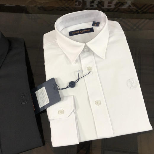 LV 衬衫。  白色。黑色。自己备注号码颜色 商品图0