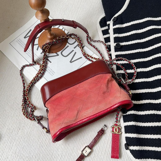 Chanel 西瓜红 麂皮拼皮 小号 流浪包 商品图3