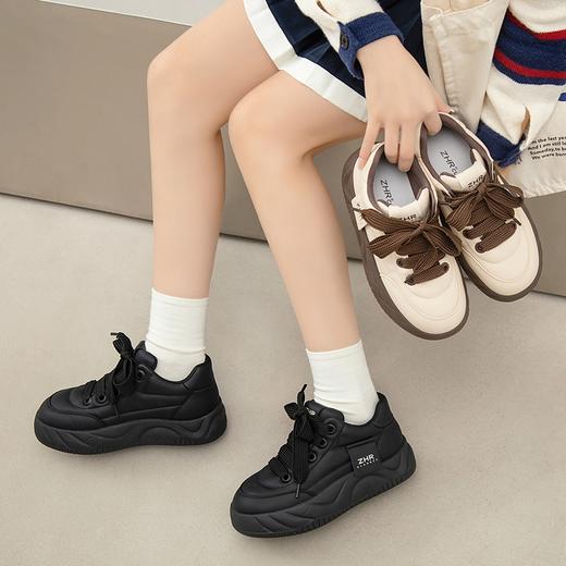ZHR板鞋女2024春季新款复古简约潮流百搭软嘭厚底舒适面包休闲鞋 商品图8