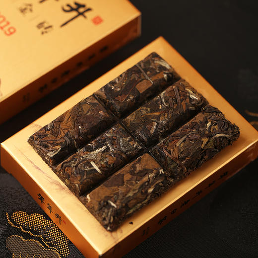 压箱底白金砖福鼎白茶特级寿眉老白茶2018福建高山白茶 12砖/提 商品图2