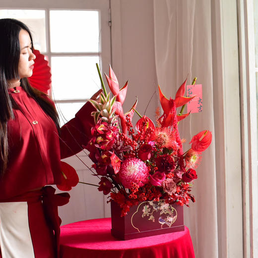 《龙行龘龘》富贵鸟大花蕙兰北美冬青牡丹菊红掌弗洛伊德新年插花 商品图4