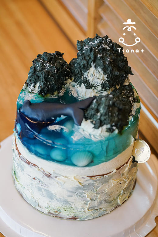 翻糖定制款-鲸岛 鲸鱼  海岛 红丝绒款 商品图0