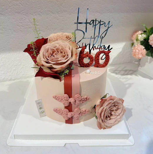 风韵不止-女士鲜花生日蛋糕 商品图0