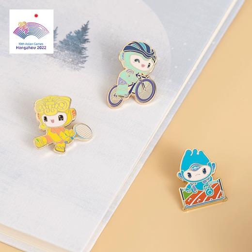(特价清仓)杭州第19届亚运会特许商品吉祥物运动姿势徽章 商品图0