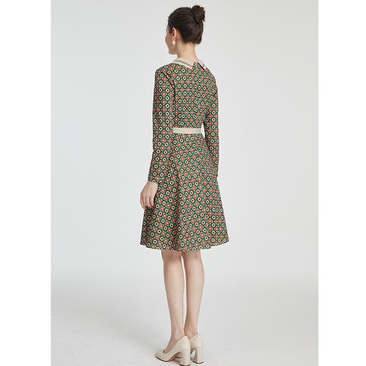 司歌翻领印花长袖连衣裙冬A881252 商品图3