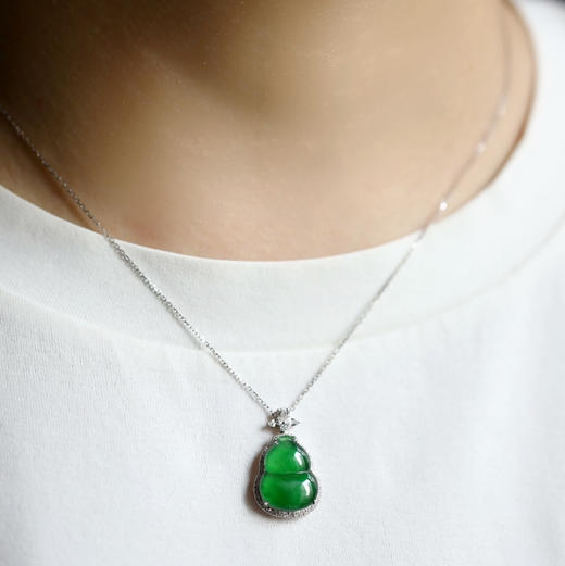 高冰种阳绿翡翠葫芦项链18k白金钻石镶嵌 商品图8