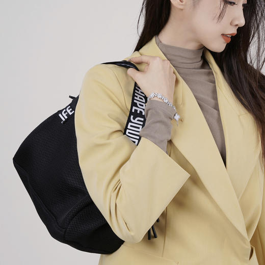 【趁早文创】趁早运动随行迷你网布包美拉德通勤便携斜挎手拎mini小肩包内置隔层收纳 商品图6