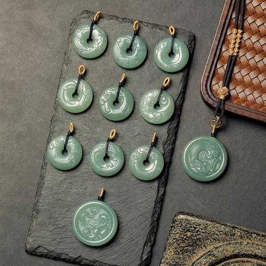 龙生九子盲盒 | 和田玉中极品且末蓝，一玉雕龙九子，件件气度不凡【G】 商品图0