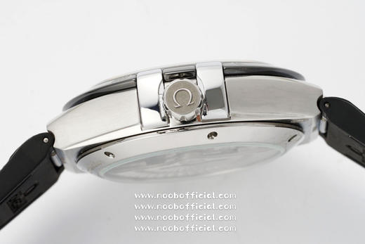 男款星座OMEGA 欧米茄 第五代星座系列！全新原装尺寸41MM腕表！原装一致抛光进口陶瓷表圈，刻度采用白金电镀工艺，经久不褪色半月形切面，经过调整的托爪细节更为纤细，表壳、托爪经抛光打磨 商品图5