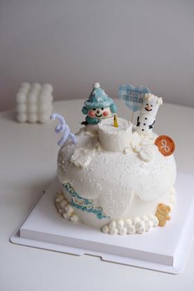 雪地里的小雪人
