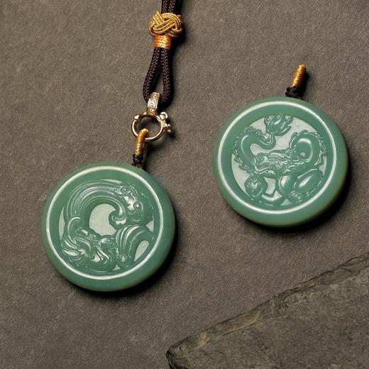 龙生九子盲盒 | 和田玉中极品且末蓝，一玉雕龙九子，件件气度不凡【G】 商品图1