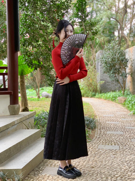 【百图lulu定制】【国风裙】苏绣  新中式 前幅平顺后腰弹力收褶 马面裙 商品图6