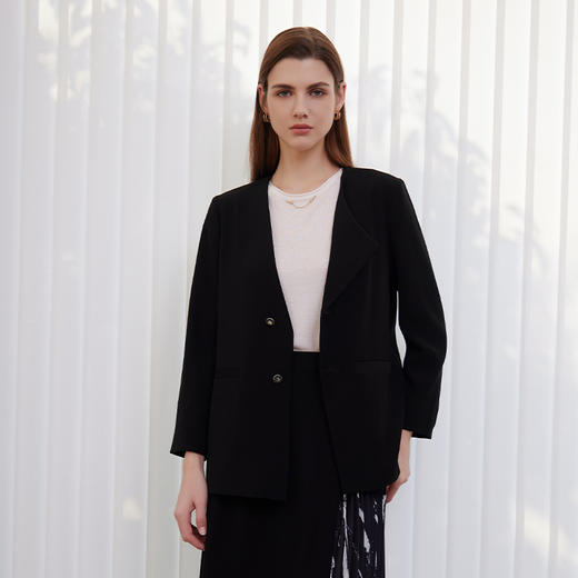 【两粒扣西装外套】24年春季新款女士时尚通勤外套V领两粒扣西装外套 商品图0