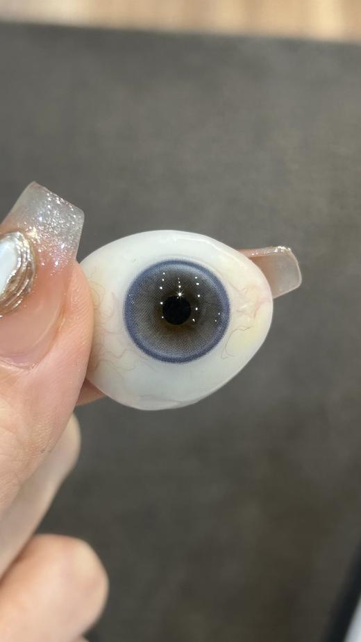 艾吉拉Loveiikira 蓝莓酱 日抛 十片 14.2mm 参考着色13.2mm 基弧8.6 含水40% 新锐国货 商品图3