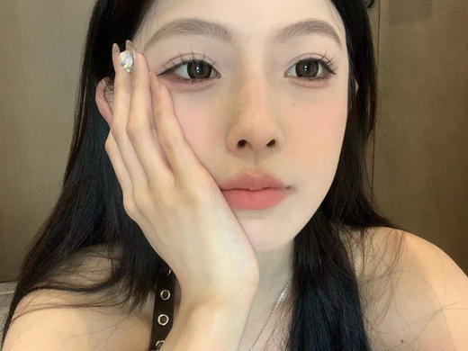 [韩国美瞳] Doriscon 韩产年抛 人气百搭款纯欲甜心黑巧色  一副（2片） 商品图6