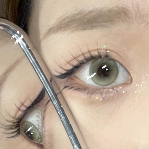 艾吉拉Loveiikira 青提果 日抛 十片 14.2mm 参考着色13.2mm 基弧8.6 含水40% 新锐国货 商品图1