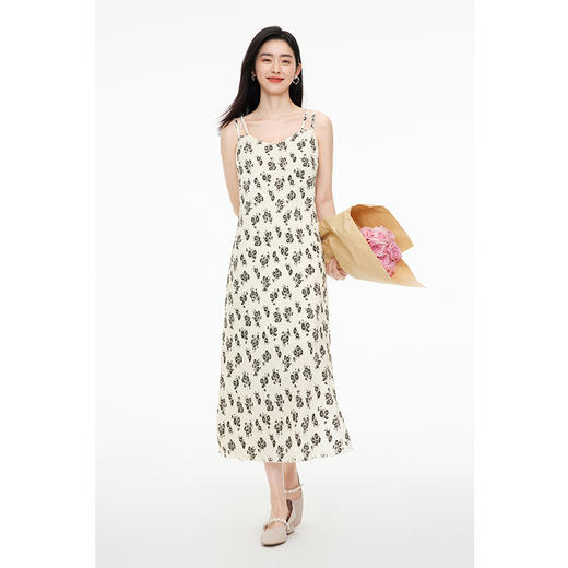 【特惠不退货】诗凡黎秋碎花吊带连衣裙3E8192571 商品图0