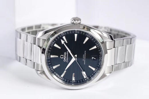 VS新品： 海马150米 Aqua Terra 天文台 41mm  1: 市场独家天然胶带 可胶带 钢带自由选择。 2: 精钢材质 水平“柚木”表盘尽显与众不同 商品图14