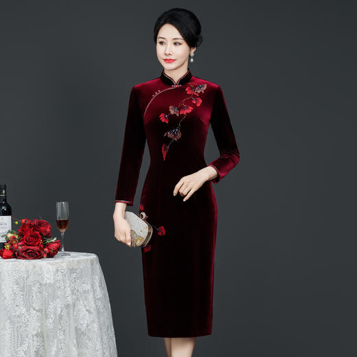 中年妈妈秋冬季加绒加厚保暖旗袍，长款高贵中老年女装金丝绒连衣裙YZL-851 商品图0