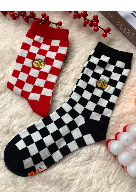 足装秀新品女棉质长筒袜龙年红运喜庆寓意刺绣新年送礼长邦女袜子 商品图2