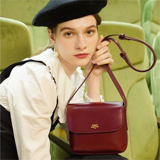 TENNCO 原创「车厘子」小众款真皮女包复古经典翻盖小方包 商品图0