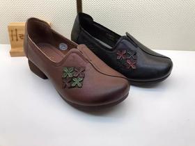 豪行秋季新品时尚休闲真皮软底简约女单鞋22358331