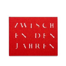 【现货】Zwischen den Jahren | LOBA摄影新人奖得主Valentin Goppel：时间缝隙