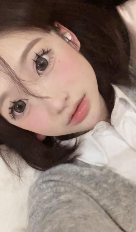 [韩国美瞳] Doriscon 韩产年抛 人气百搭款纯欲甜心黑巧色  一副（2片） 商品图4