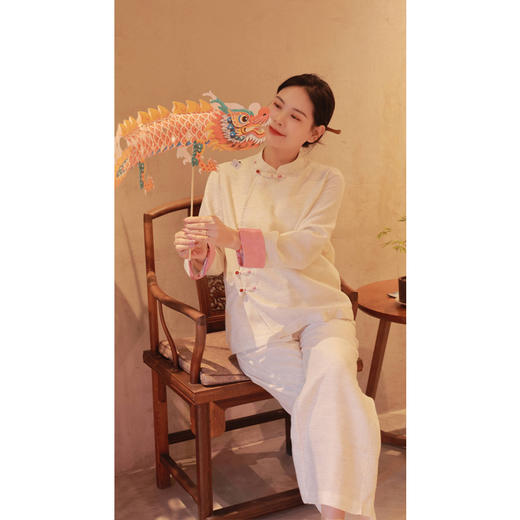 【抖音专属】【春思系列】中式斜襟小衫（24710131-凝脂） 商品图2