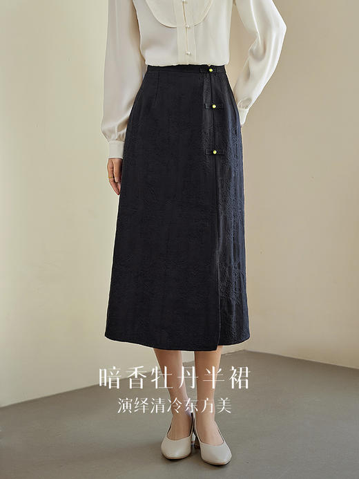 【129选3件，不退换】熙世界新中式长袖雪纺衬衫2025秋季新款高级感国风立领盘扣上衣 商品图2