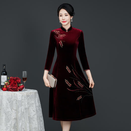 喜婆婆婚宴装旗袍连衣裙，新款中老年妈妈秋装礼服金丝绒裙子YZL-852 商品图0